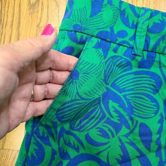 Talbots The Daily Shorts 4 - Picture 4 of 5